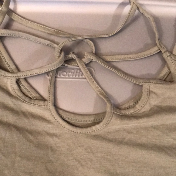 🥳 5 for $25🥳 American Eagle tank - Picture 2 of 4